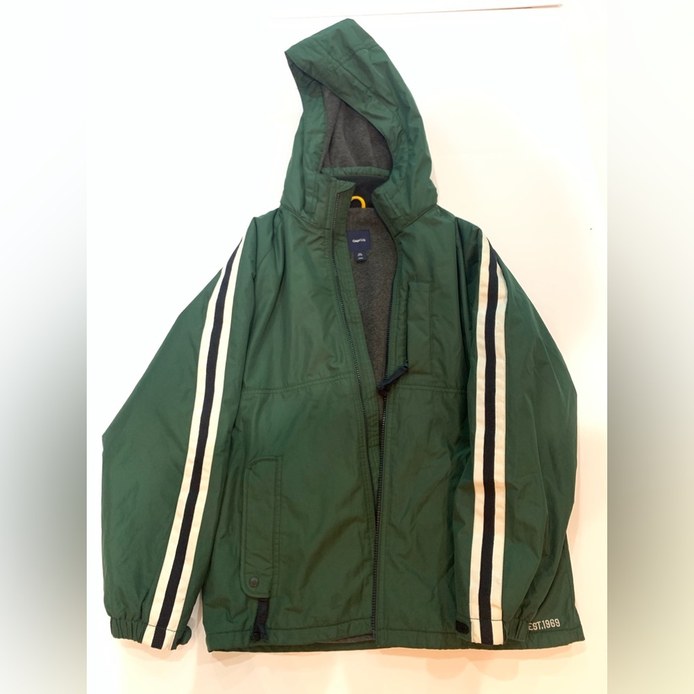 Sporty, Warm Youth XXL (Size 14-16) Gap Jacket in Great Condition